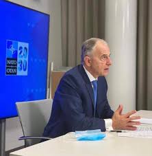 „abilitățile diplomatice și expertiza ei în. Rolul Cheie Al Lui Mircea GeoanÄƒ In Nato Campion Al InovÄƒrii Dcnews