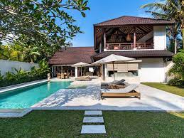 Located just 1.9 km from batu bolong beach, villa kecil provides accommodation in canggu with access to an outdoor swimming pool, a garden, as well as room. Book Villa Candi Kecil Tujuh In Bali Indonesia 2021 Promos