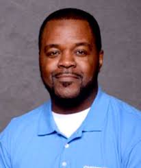 Shelton puts 23 years of experience to work at GEICO Local Office