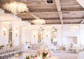 The adjustable chain link makes this fixture suitable for most ceiling heights. Bethel International Lighting Furniture Mirror Accessories