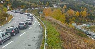 Accidents, bouchons, routes fermées pas de la casa. Reouverture Du Pas De La Case Ruee Sur L Alcool Et Le Tabac Les Gendarmes Recommandent D Echelonner Les Deplacements