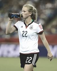 Minute dann aber 2 gegentreffer. Gefallt 126 Mal 2 Kommentare Frauen Nationalmannschaft Fan Dfb Frauenfan Auf Instagram Tabbi Tabeakemme Fussballerinnen Fussball Frauen Frauenfussball