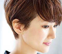 女っぷりが上がるショートヘア ツーブロックでボリューム調整も 40代のショートヘア ヘアカット技術 ショートカット 40代 50代 ヘアスタイル ショート