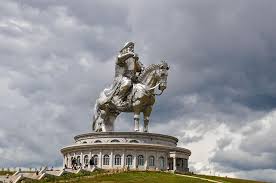 The sculpture is titled business man on horse. Hd Wallpaper Statue Of Man Riding Horse On Top Of Building History Tourism Wallpaper Flare