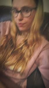 Bethany Nightingale's Instagram, Twitter & Facebook