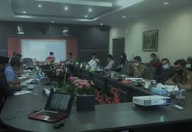 Di antara pengaruh negatif tersebut, seperti untuk kemajuan iptek melalui globalisasi telah mampu meyakinkan sebagian dari masyarakat indonesia bahwa liberalisme dapat membawa. Usaha Ritel Level Nasional Membunuh Pelan Pelan Pengusaha Kecil Menengah Buruh Today