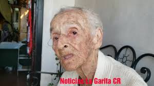 Hoy compartí con doña Yaudicia Solano Rodríguez "la Abuela Bailarina como  la llaman en Alajuela ", una gran señora con un gran espíritu de vida, ayer  cumplió sus 100 años, muchas felicidades y que ...