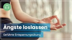 Es wirkt sich in form von starker innerer unruhe, spannungskopfschmerzen, übelkeit, und und und. Bekampfe Deine Innere Unruhe Mit Diesen 15 Naturlichen Methoden