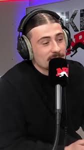 On a joué à "J'aimerai garder" avec @Pierre Garnier sur NRJ 🇧🇪