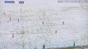 May 11, 2021 · sivasspor kulübü, yeni 4 eylül stadyumu'nu kiraladı süper lig ekiplerinden demir grup sivasspor, gençlik ve spor i̇l müdürlüğü tasarrufunda olan yeni 4 eylül stadyumu'nu 1. Indistinguishable Due To Fully White Uniform Turkish Team Sivasspor Vanishes In Snowstorm Of Istanbul Footy Headlines