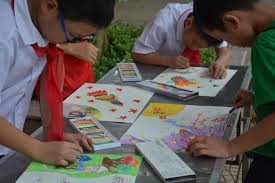 Trong những phút cuối của hiệp một, cầu thủ christian eriksen bất ngờ ngã xuống sân mà không có va chạm với bất cứ ai. Phat Ä'á»™ng Cuá»™c Thi Váº½ Tranh Ä'an Máº¡ch Trong Máº¯t Em 2017 Em Váº½ Giáº¥c MÆ¡