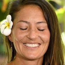 Hawaii woman fell to ground bawling when found in forest