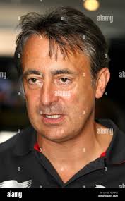 Scarletss hi-res stock photography and images