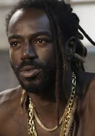 Jonathan Azevedo vai interpretar um enfermeiro na série “Ilha de Ferro”