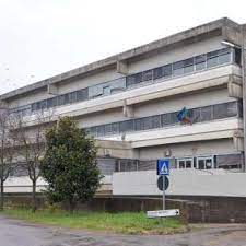 Leonardo da vinci was born out of wedlock to a respected florentine notary and a young peasant woman. I P S I A Leonardo Da Vinci Home Facebook