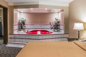 Locate your favorite store in your city. Quality Inn Suites Banquet Center Livonia Updated 2021 Prices