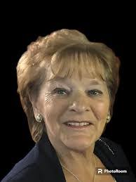 Simon Rutledge's Instagram, Twitter & Facebook