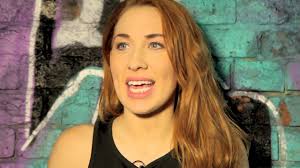 MEET THE TRAINERS: ROBYN MARSH