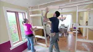 Système pour porte double coulissante, rail lg 5000 mm. Installer Des Portes Escamotables Laisse Faire J Vais L Faire Episode 28 Youtube