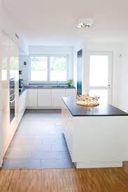 modern high gloss kitchen white cooking island neff 065 high gloss kochinsel kuech kuchen design weisse kuche moderne kuche