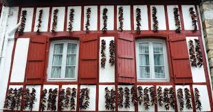 Un particulier m'a confié sa sublime maison pour la prendre en photo sous toutes ses. Discover The Basque Country Between Culture And Gastronomy