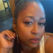 Mz. Siobhan Robinson (@MzWill_I_am_Son)