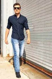 Les chemises noires gagnent de plus en plus de terrain et deviennent de plus en plus pertinentes. Comment Porter Une Chemise Bleu Marine Homme Psm Style Decontracte Pour Hommes Tenue Bleue Chemise Blanche Homme