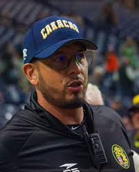 Feliz cumpleaños, Orber!🎂 La familia de Leones del Caracas, felicita en su  día a nuestro coach de pitcheo, Orber Moreno. Te deseamos todo lo mejor🦁  #CaraquistaSoy🦁