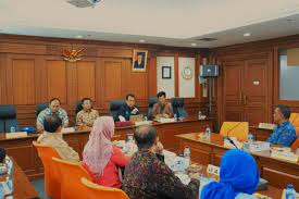 Pengerjaan tahun ini dilakukan untuk 300 smk. Rapat Konsolidasi Revitalisasi Smk 2020 2024 Dengan Dinas Pendidikan Smk Dinamika Pembangunan 1 Jakarta