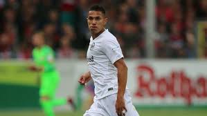 Jorge salcedo admitted to receiving $200,000 in bribes to facilitate the admission of two students to the university of california at los . Eintracht Frankfurt Carlos Salcedo Vor Ruckkehr In Die Sge Startelf