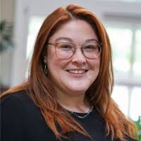 700+ profilů „Danielle Allen“