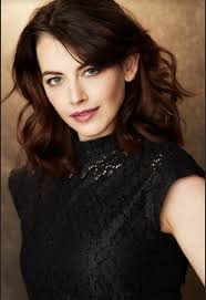 Hillary Anderson's Instagram, Twitter & Facebook