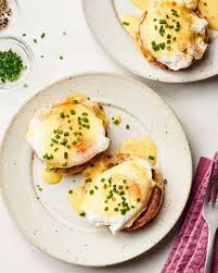 How To Make The Easiest Eggs Benedict Recipe Easy Eggs Benedict Eggs Benedict Easy Eggs