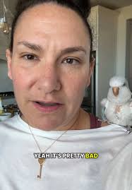 Why Is My Quaker Not Growing Feathers