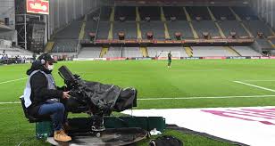 Après avoir fait toutes ses classes au racing club de lens, benjamin gomel devrait quitter le club de ligue 1 lors de ce mercato d'été. Lens Brest Sur Quelle Chaine Tv Et A Quelle Heure Voir Le Match