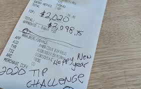Uno smacco per tamlynn yoder, la cameriera dell'outback steakhouse di palm beach gardens che ha preparato l'ordine per la christ fellowship church e ha urlato il proprio sdegno su facebook per la mancata mancia. Cameriera Riceve Una Mancia Da 2mila Dollari Negli Usa Spopola La 20