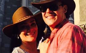 Todavía muchos recuerdan o sienten nostalgia por aquella voz, aquel … Las Tres Hijas De Pedro Fernandez Y Su Polemica Esposa