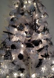 Black And White Christmas Tree Skirt Black And White Theme Tree Handmade The Tree Skirt And Small Round Ornaments Christmas Decorations White Ornaments Christmas Tree