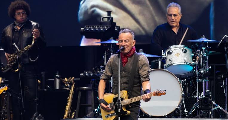 Bruce Springsteen's Irish heritage as The Boss was born in the USA but has  roots on Emerald Isle | Irish Star