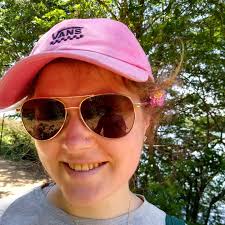 Hullo again from #HandSewnMeMadeMay -- with a traveling twist! This week,  my husband and I took a long weekend's trip to Austin, Texas, to celebrate  a friend's wedding. It was wonderful and