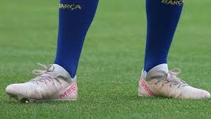 Check spelling or type a new query. Die Schuhgrossen Der Topstars Messi Grosser Als Ronaldo German Site
