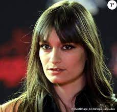 « stéphane bern était mon amoureux secret ». Clara Luciani Une Relation Amoureuse Tres Malsaine A Inspire Son Album Purepeople