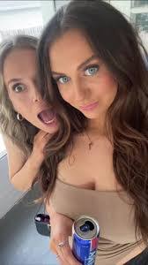 Hannah Nutter's Instagram, Twitter & Facebook