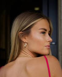 I am Marie 🦋 Half of MA JA = Marie Fe and Jake Snow A 32 year old German  girl For over 20 years I spent my life close to Düsseldorf in