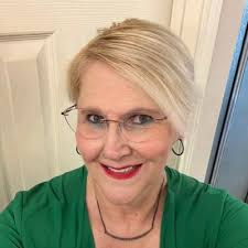 Terri Trimble's Instagram, Twitter & Facebook