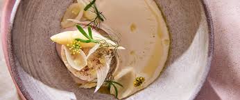 Recette Merlu De Ligne De Saint Jean De Luz Et Bagna Cauda Recette Recette Merlu Recette Asperge