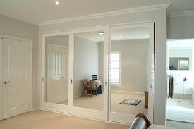 White Wardrobes With Sliding Doors And Mirrors Lanzhome Com In 2020 Mirrored Wardrobe Doors Bedroom Closet Doors Mirror Closet Doors