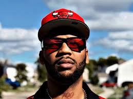 Sans Soucis washes away pain in stunning “Moon Shows” video