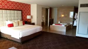 Vary seasonally.our downtown las vegas hotel features more than 2,000 inviting rooms and suites bubble your cares away with a chilled libation in the hot tub, join in a rousing game of water. Suite With Jacuzzi Tub Closer View Of Bellagio Water Picture Of Bally S Las Vegas Hotel Casino Tripadvisor