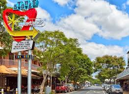 With an aldi supermarket, dendy cinema, hair & beauty services and a number of dining options, coorparoo square offers convenience on your doorstep or a fun night out. Coorparoo Property Market House Prices Suburb Profile Investment Data